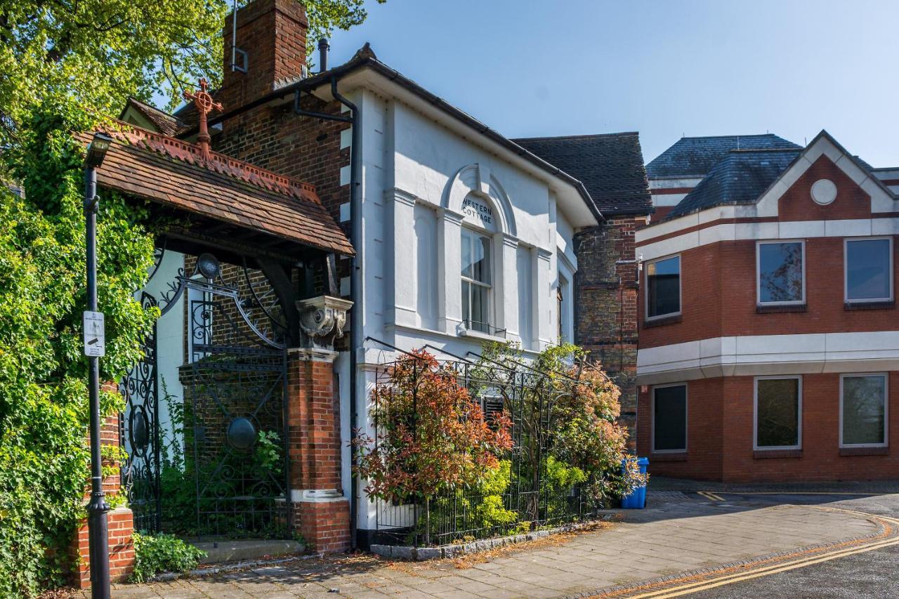 Castle Properties: The Duchess, 3 Bed Family Cottage 윈저 외부 사진