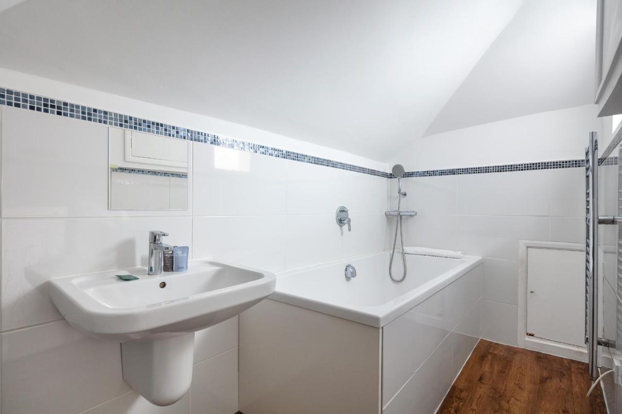 Castle Properties: The Duchess, 3 Bed Family Cottage 윈저 외부 사진